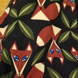 Lularoe tall and curvy fox legging, black base